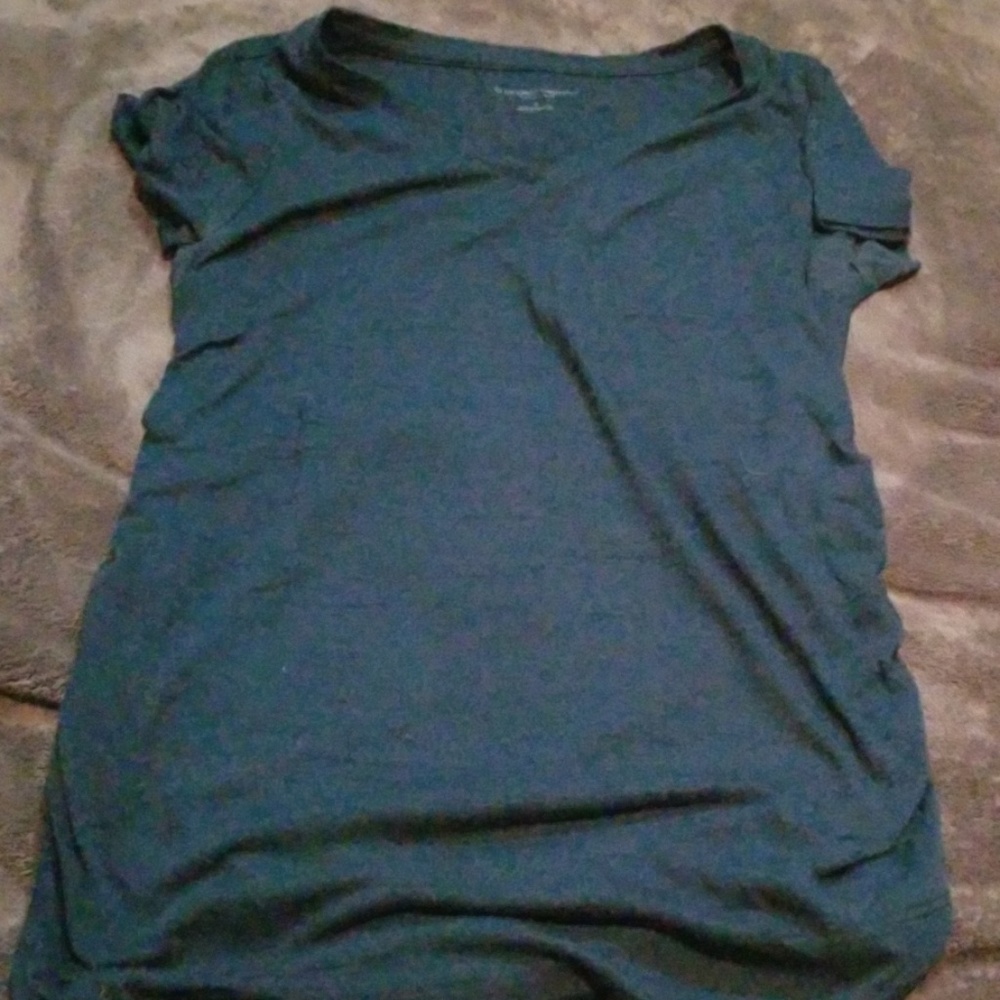 Liz Lange maternity tee